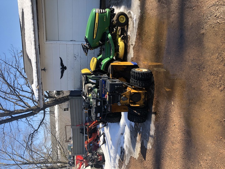 Huntz Service Center Image