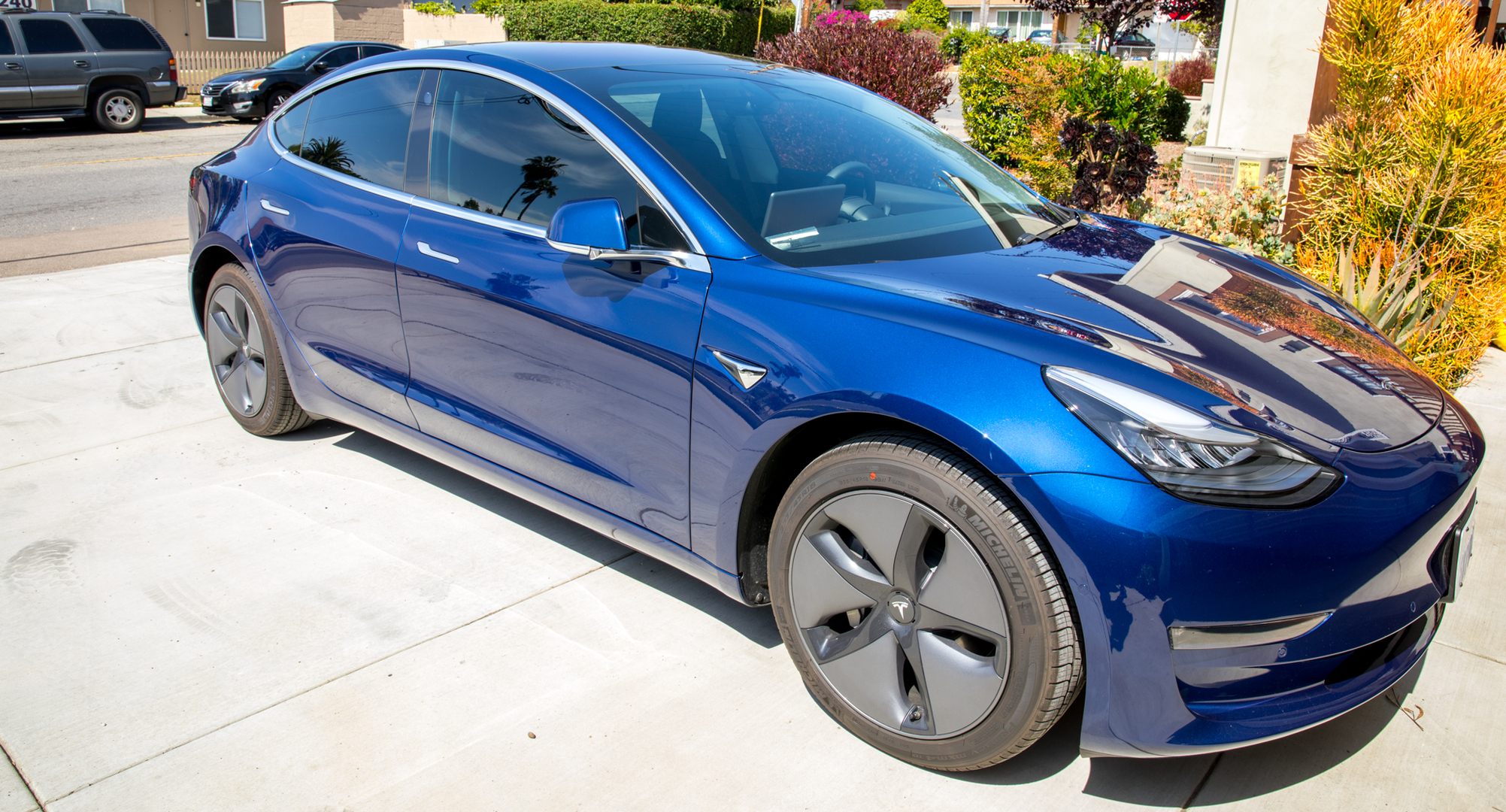 Genesis Window Tinting | Auto, Home & Commercial Film | San Marcos, CA Image