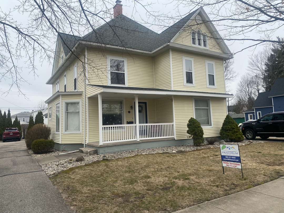 Praedium Realty Robin Stressman &amp; Associates Logo