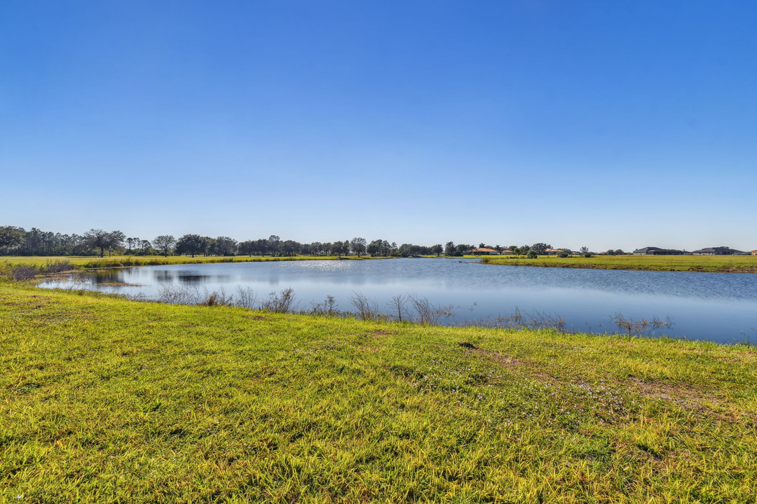 Sunrise Homes, Lake Toscana Image