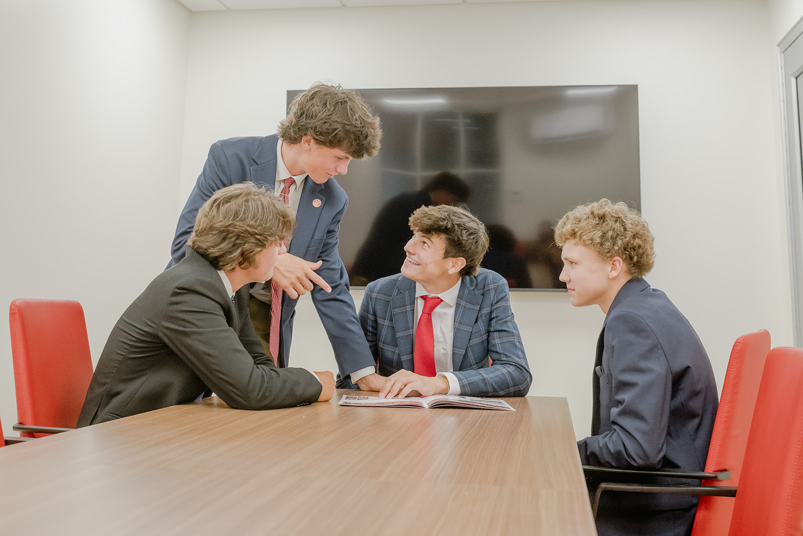 St Charles Preparatory School Logo