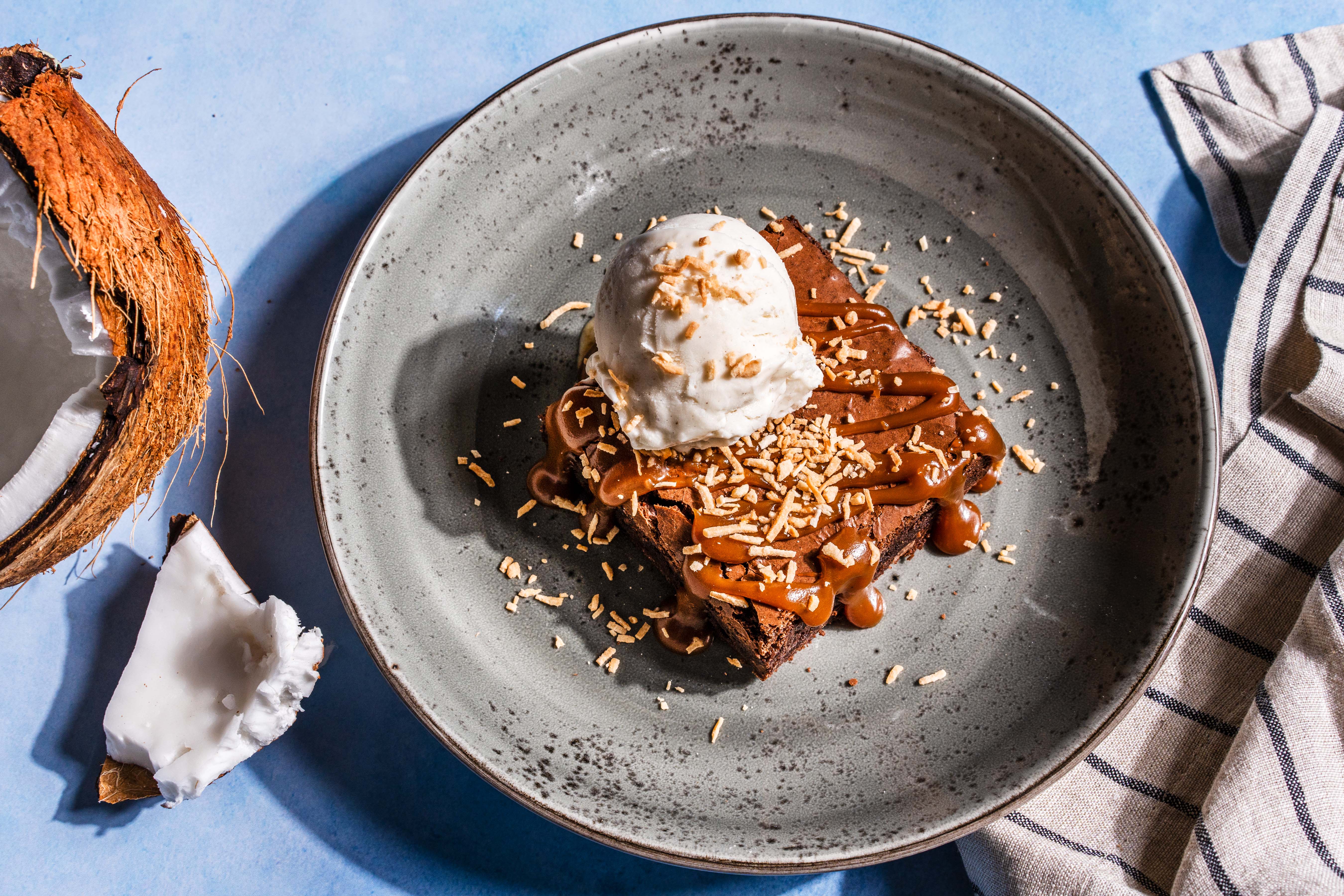 Tommy Bahama Marlin Bar & Store Image