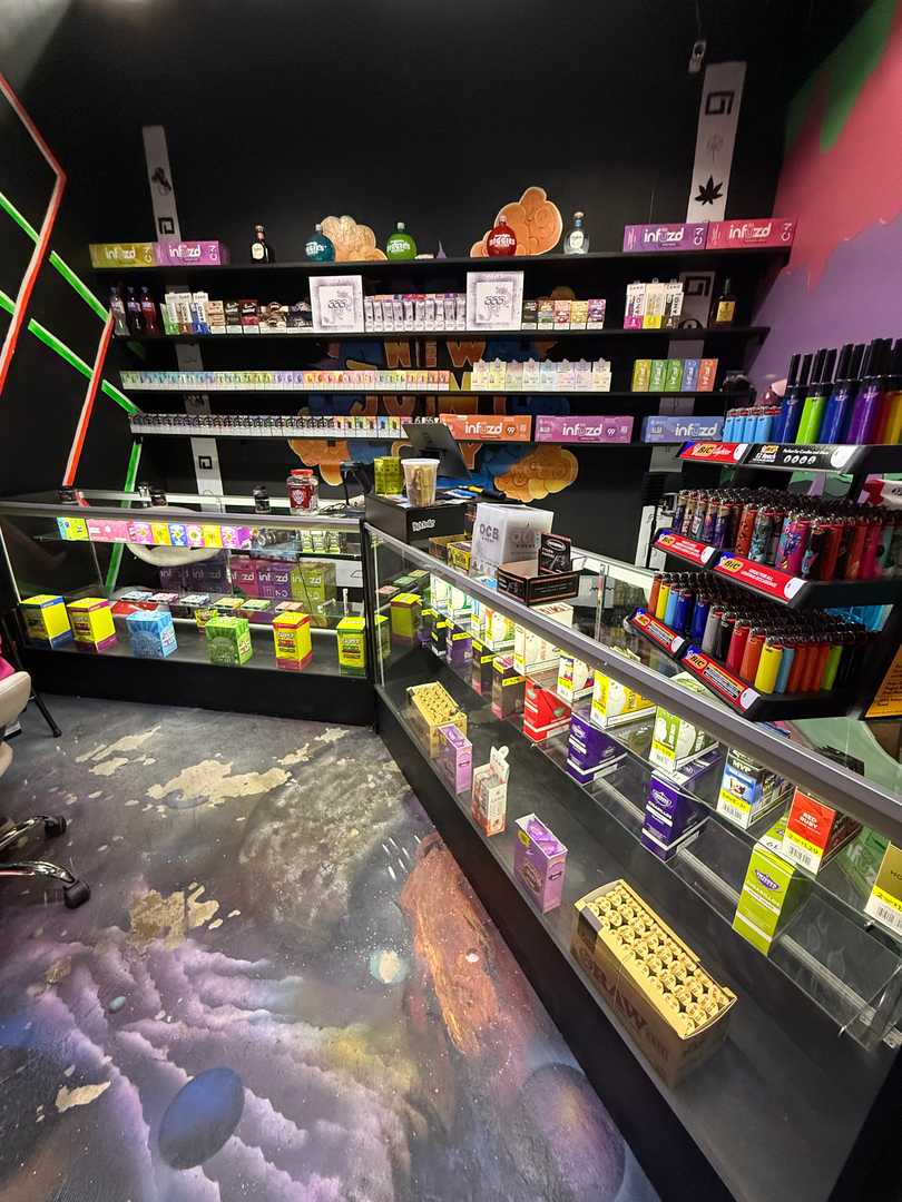 333 Smokeshop Dallas Image