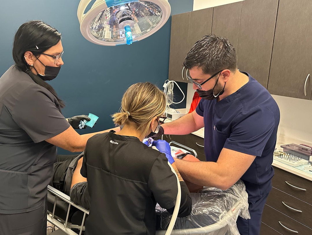 SmileCentric - Cosmetic Dentist / Dental Implant Center Image