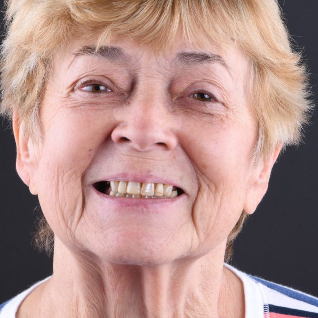 SmileCentric - Cosmetic Dentist / Dental Implant Center Image