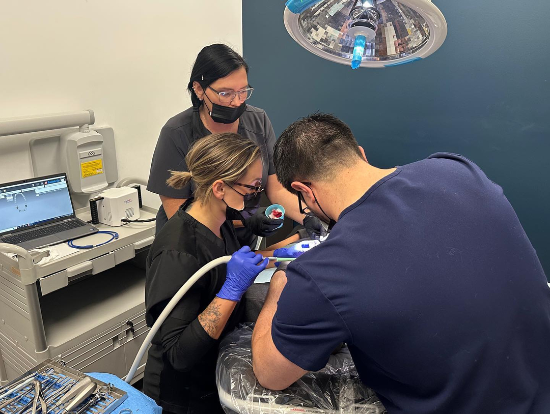 SmileCentric - Cosmetic Dentist / Dental Implant Center Image