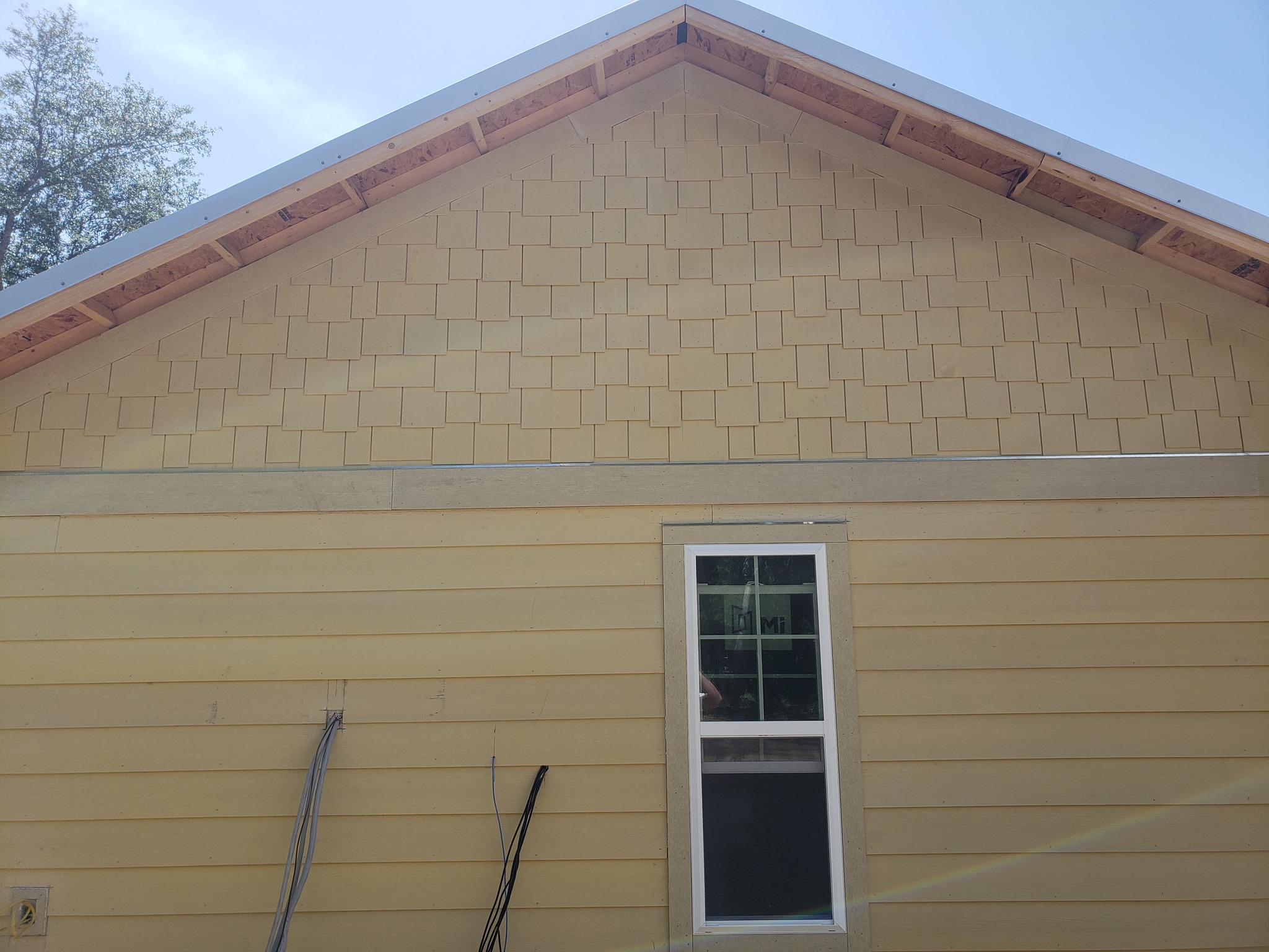 Byrd's Construction & Roofing LLC Image