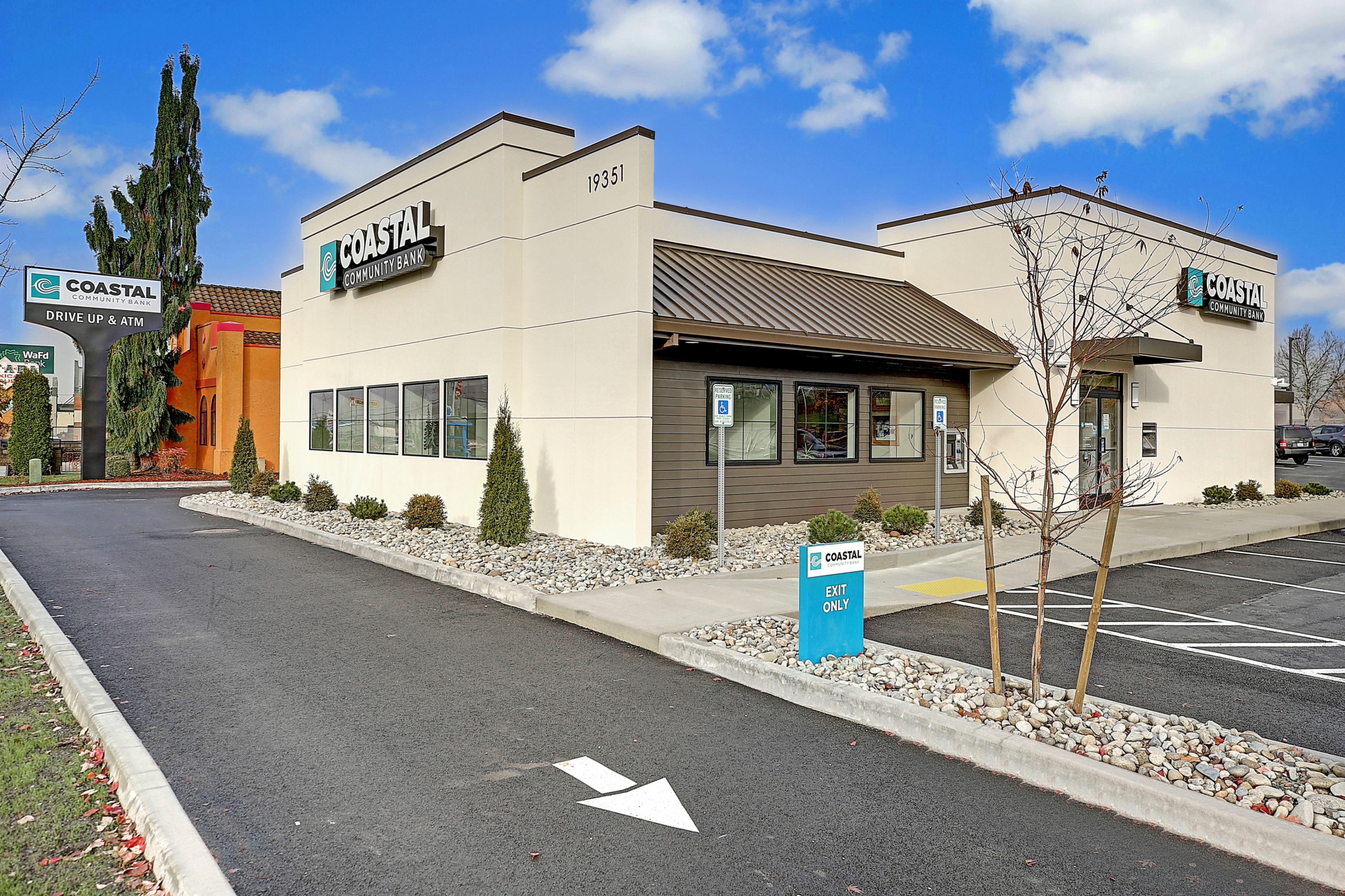 Coastal Community Bank Logo