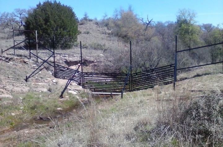 Frank Valdez Fencing Image