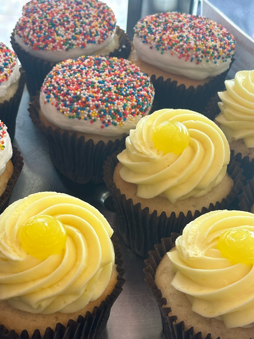 Smallcakes Cupcakery Smyrna Image