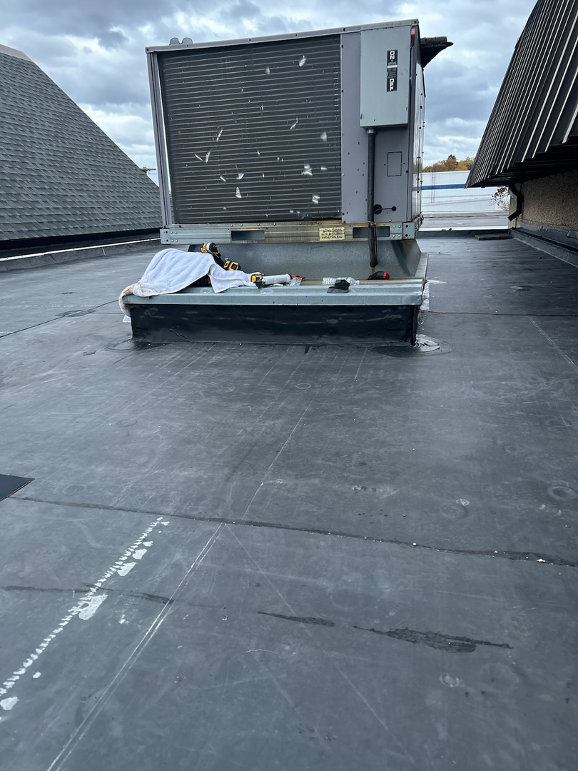 Seven Hills Roofing Image