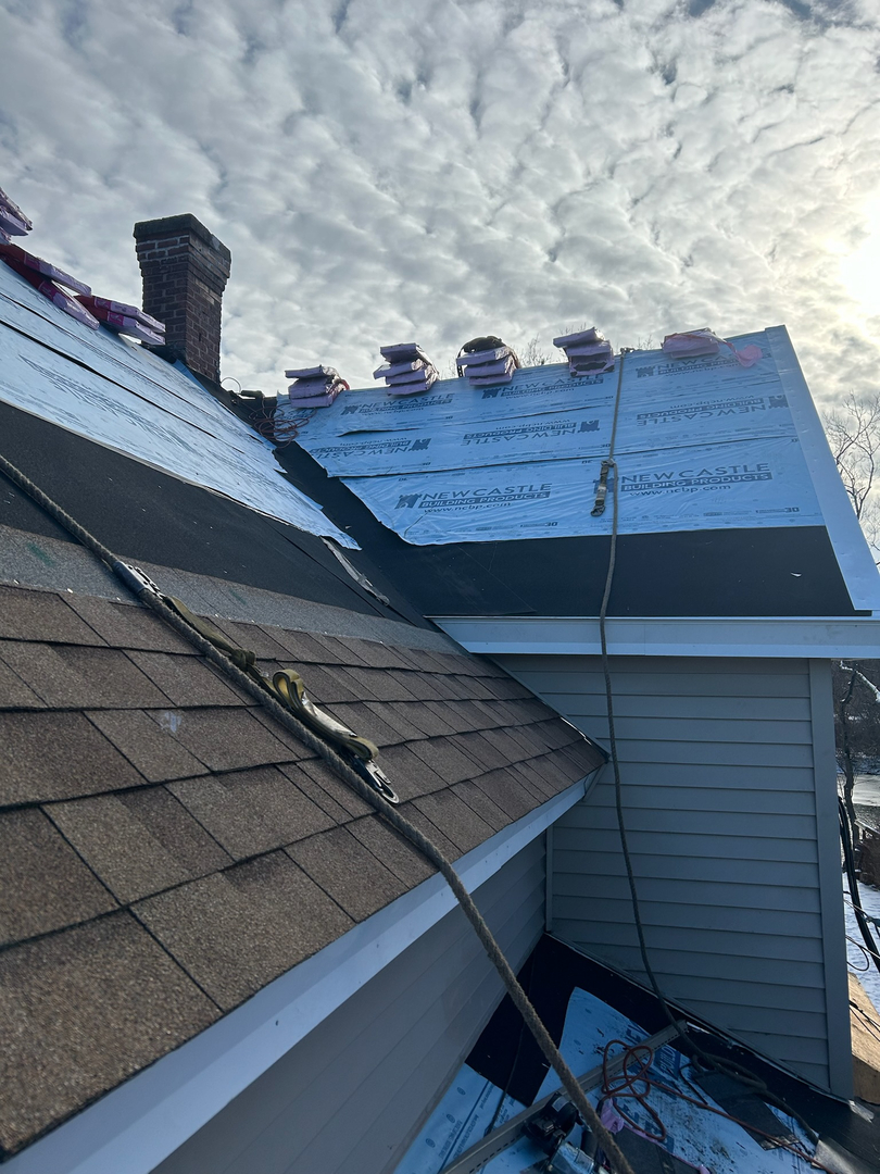Seven Hills Roofing Image