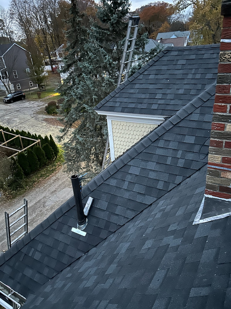 Seven Hills Roofing Image