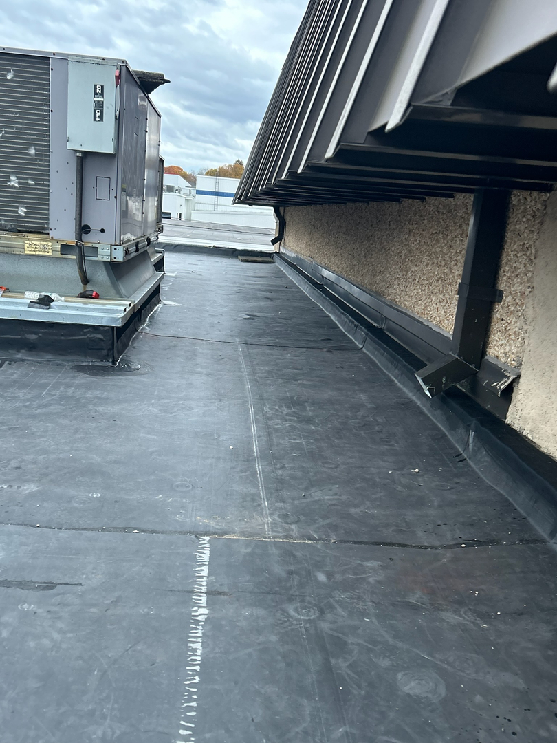 Seven Hills Roofing Image