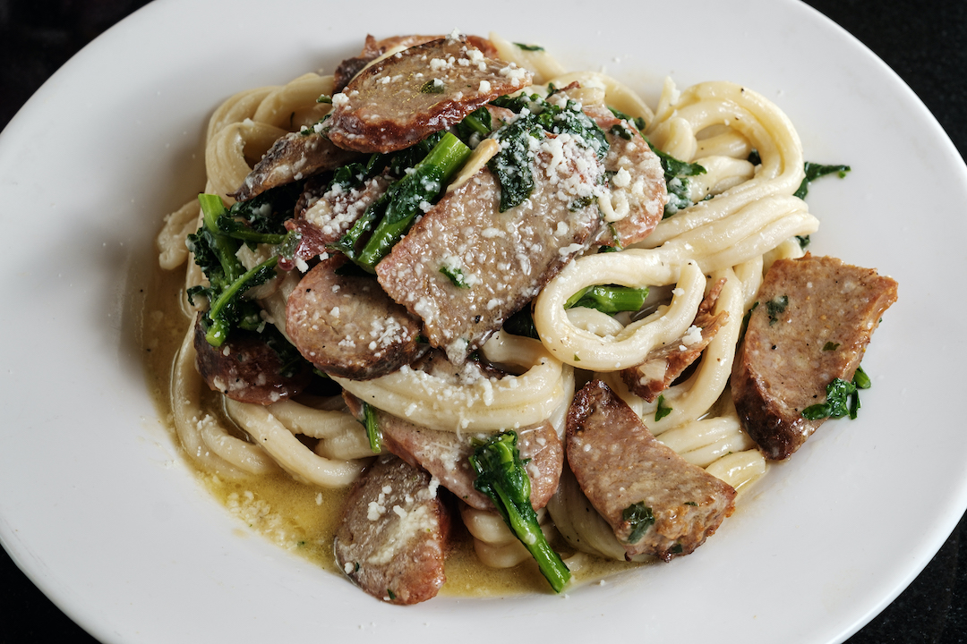 Hollywood Pizzeria & Restaurant Image