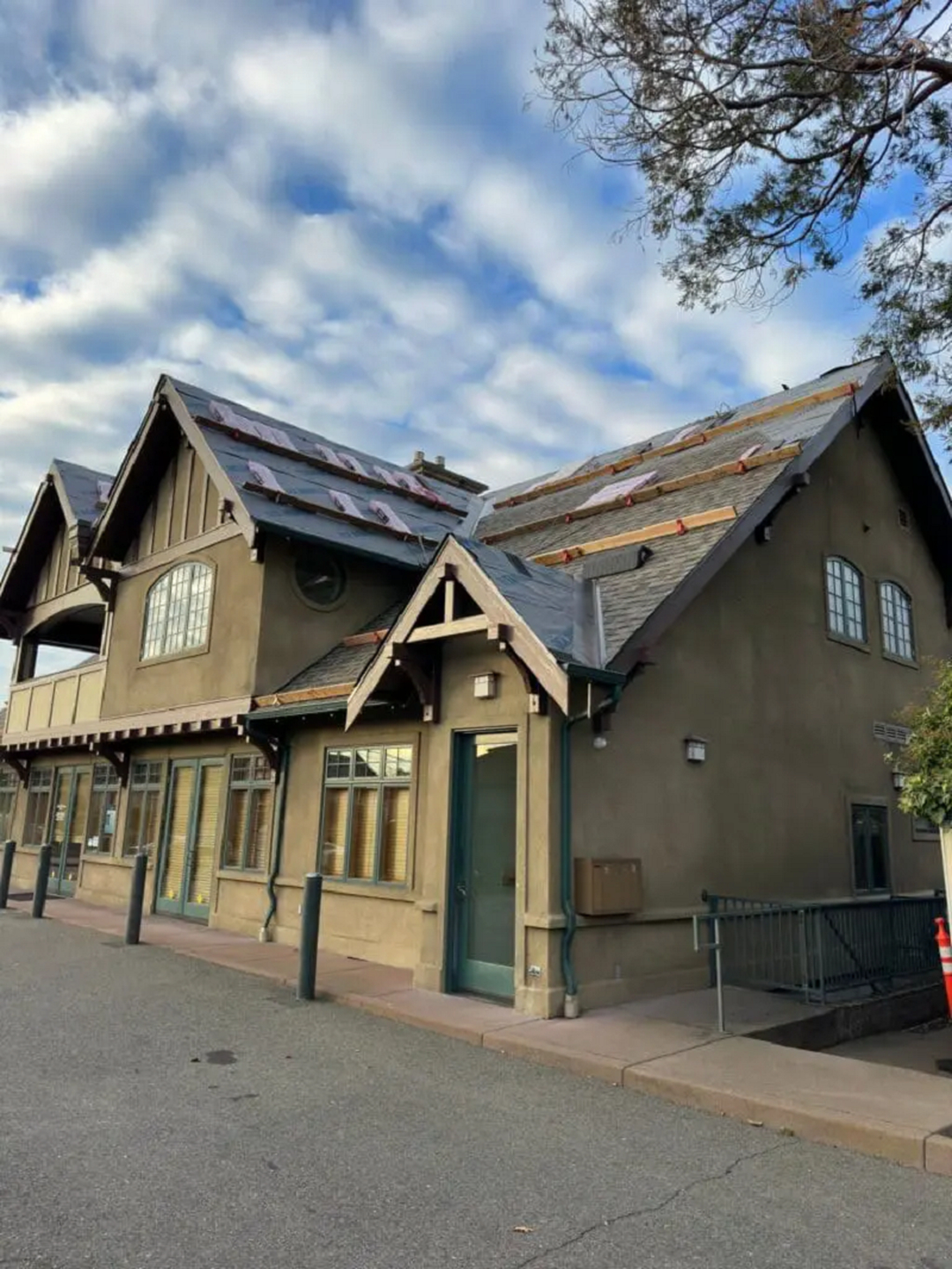 Pressure Point Roofing, LLC Image