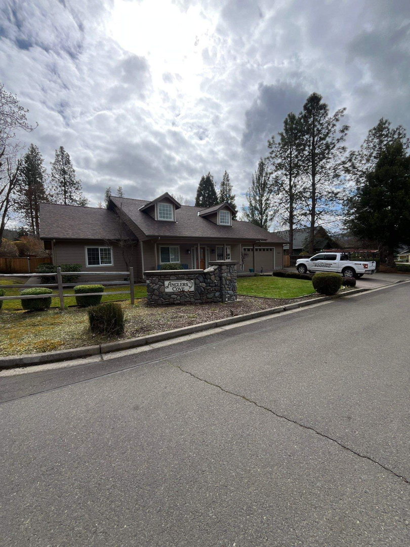 Pressure Point Roofing, LLC Image