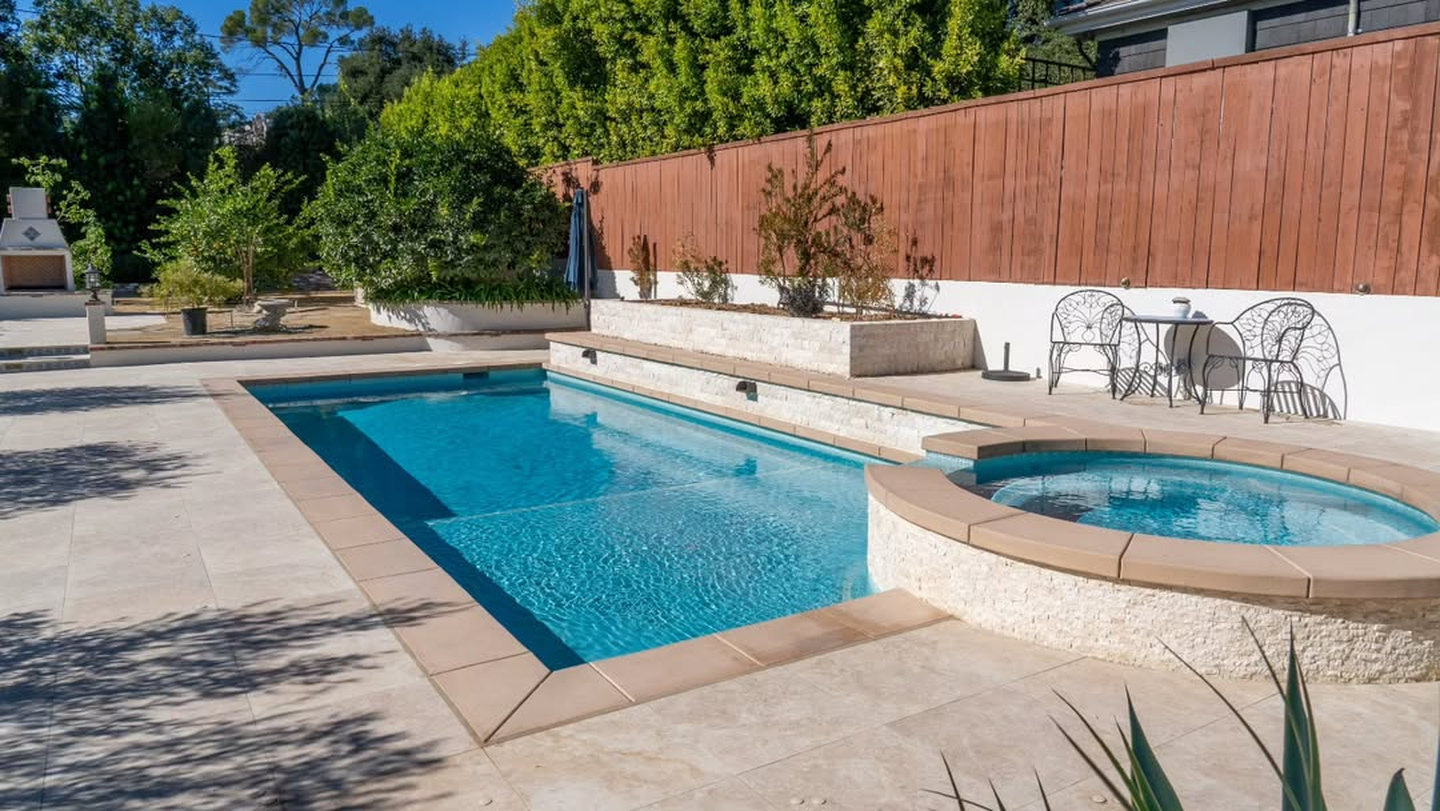 Seamless Construction Inc Image