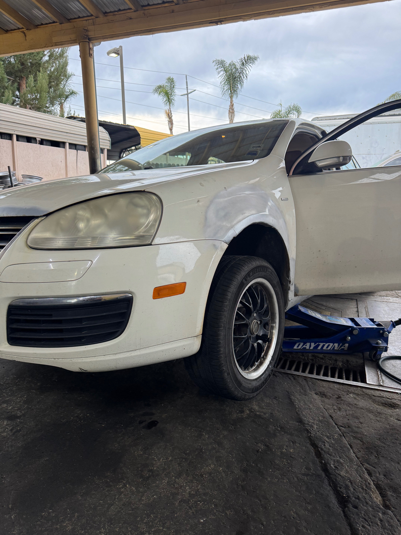 Calderon Brothers Tires Image