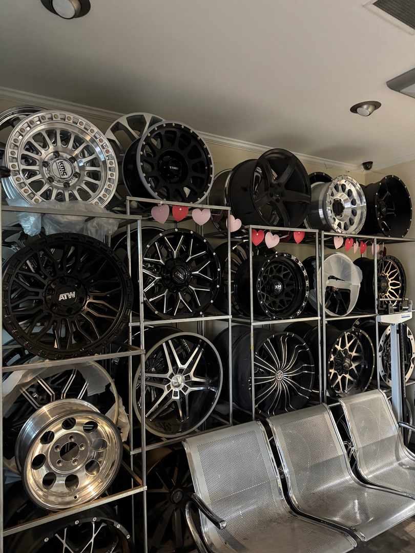 Calderon Brothers Tires Image