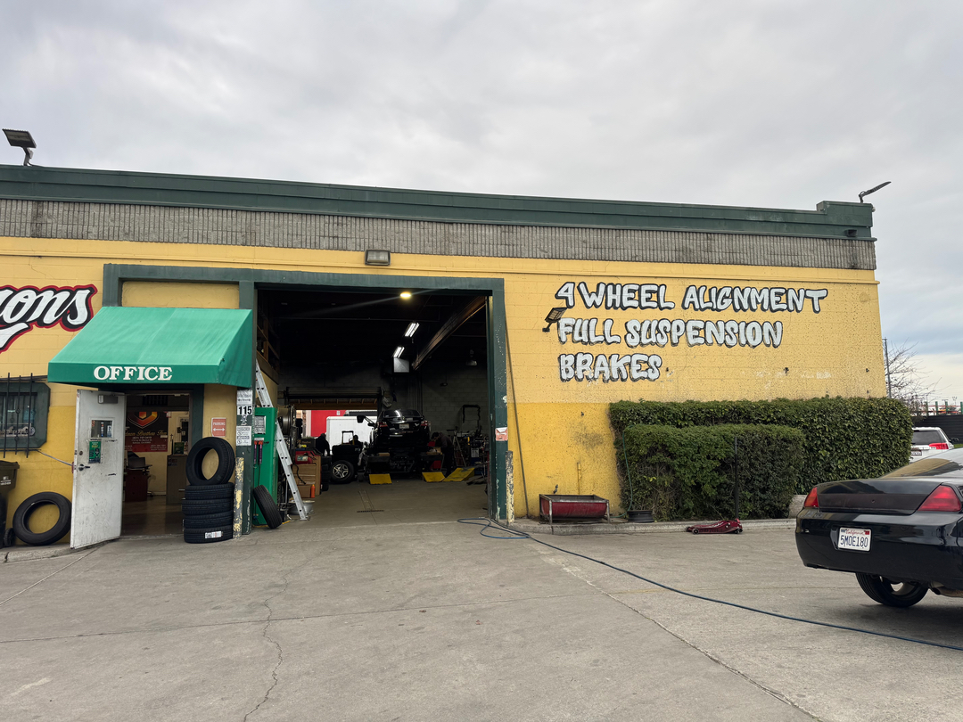 Calderon Brothers Tires Image