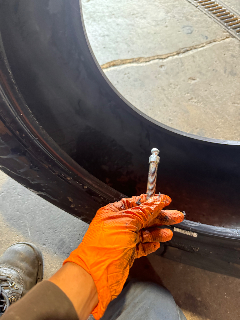 Calderon Brothers Tires Image