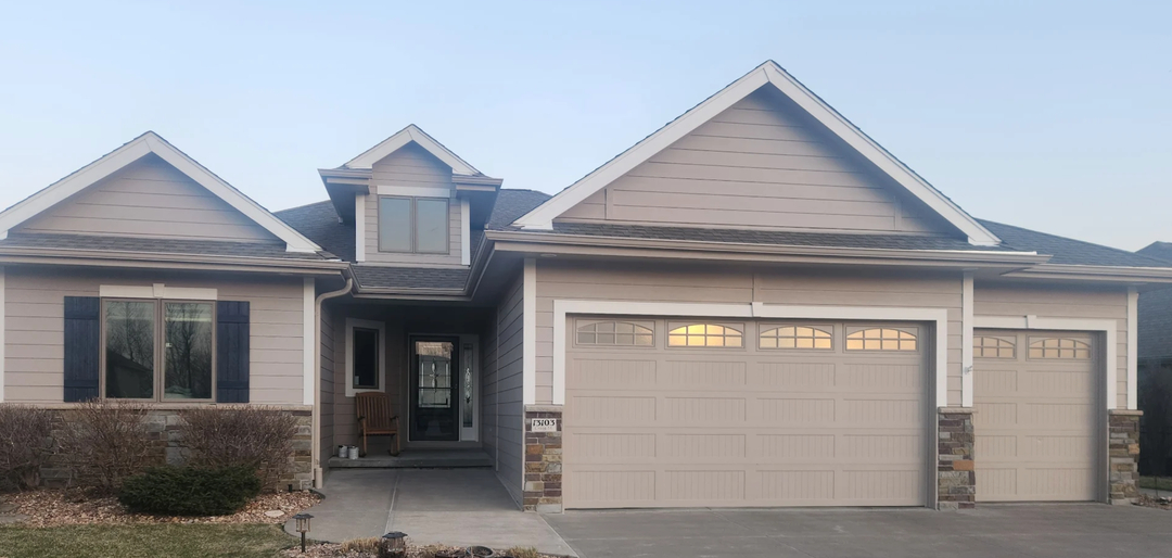 Straight Line Painting Image