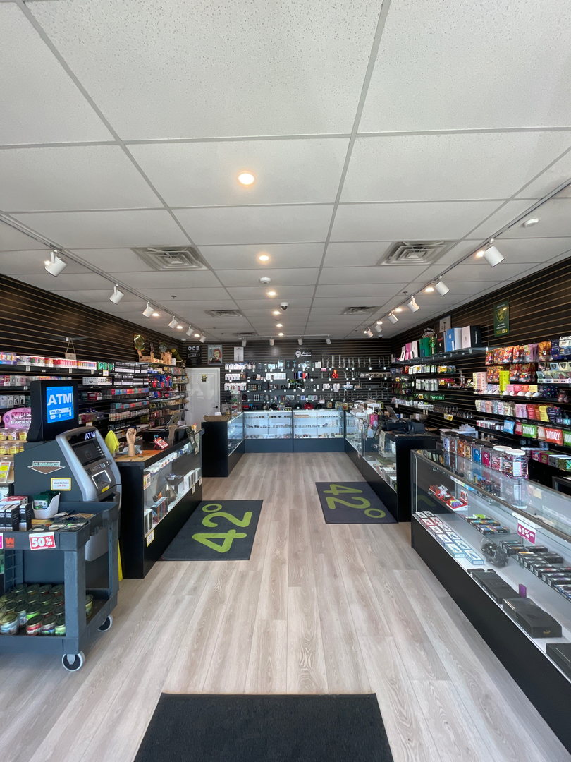 42 Degrees Cannabis Dispensary Image