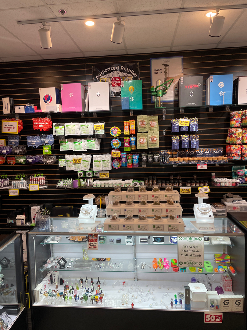 42 Degrees Cannabis Dispensary Image