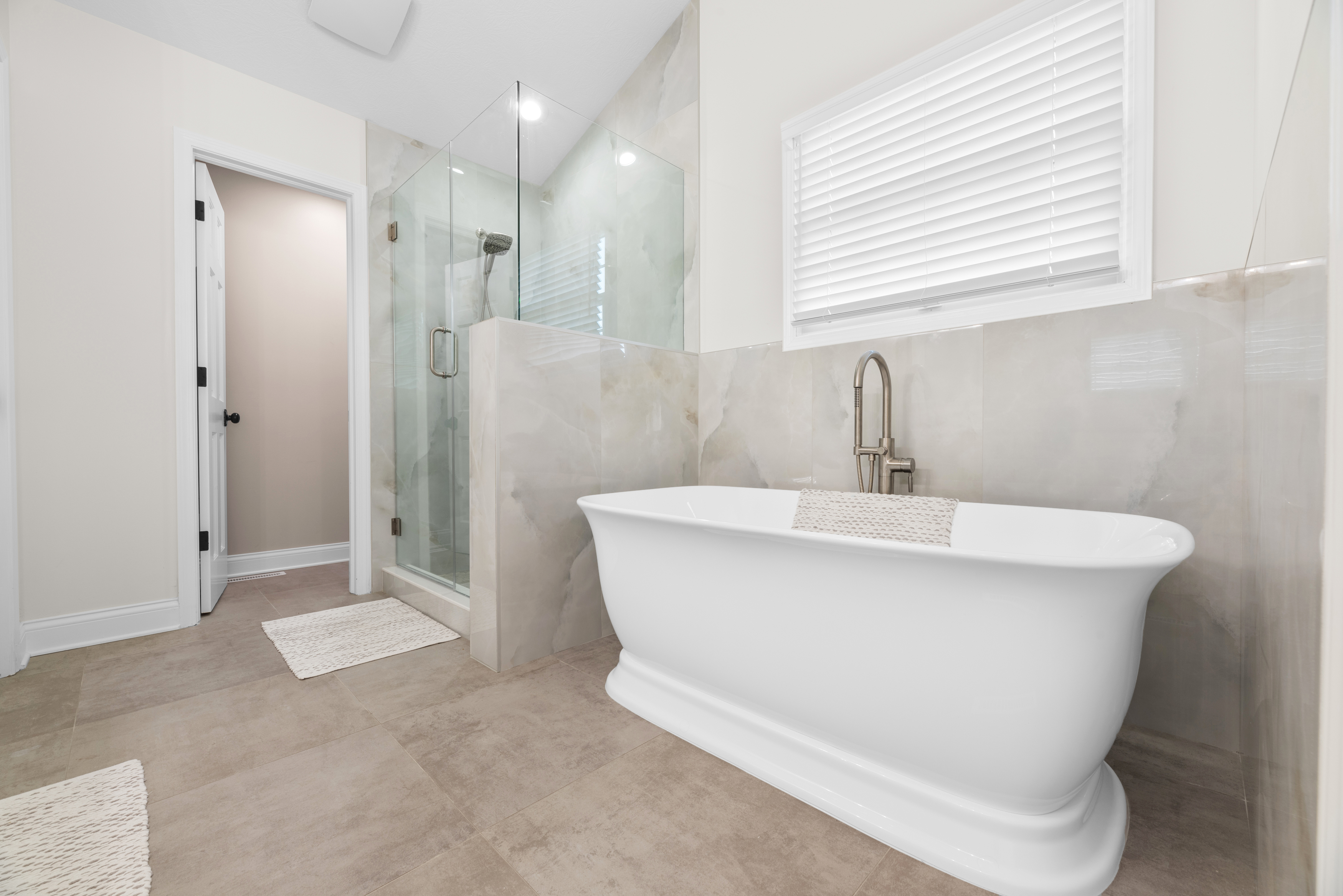 Fast Bath Makeover Image