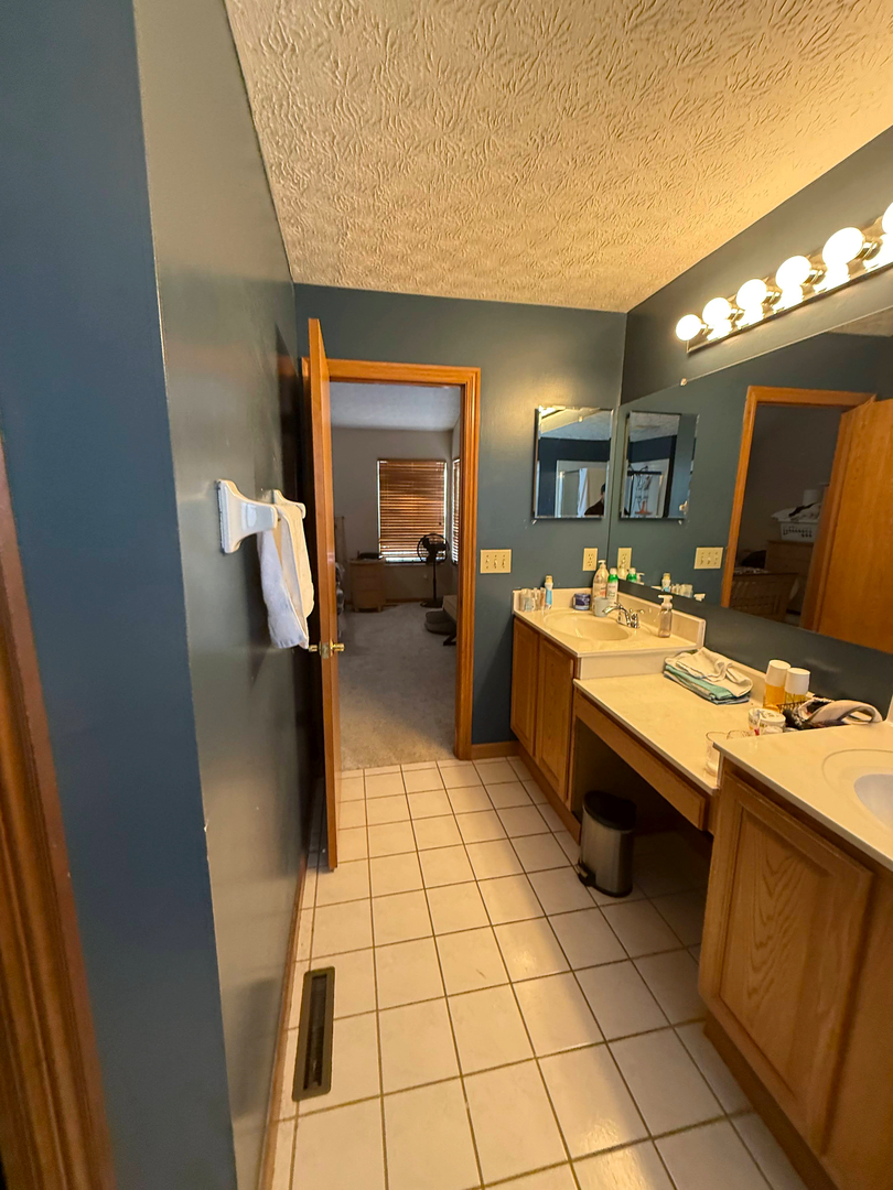 Fast Bath Makeover Image