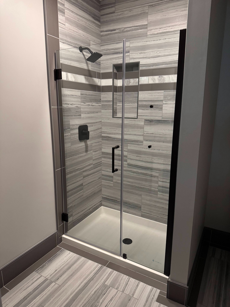 Fast Bath Makeover Image