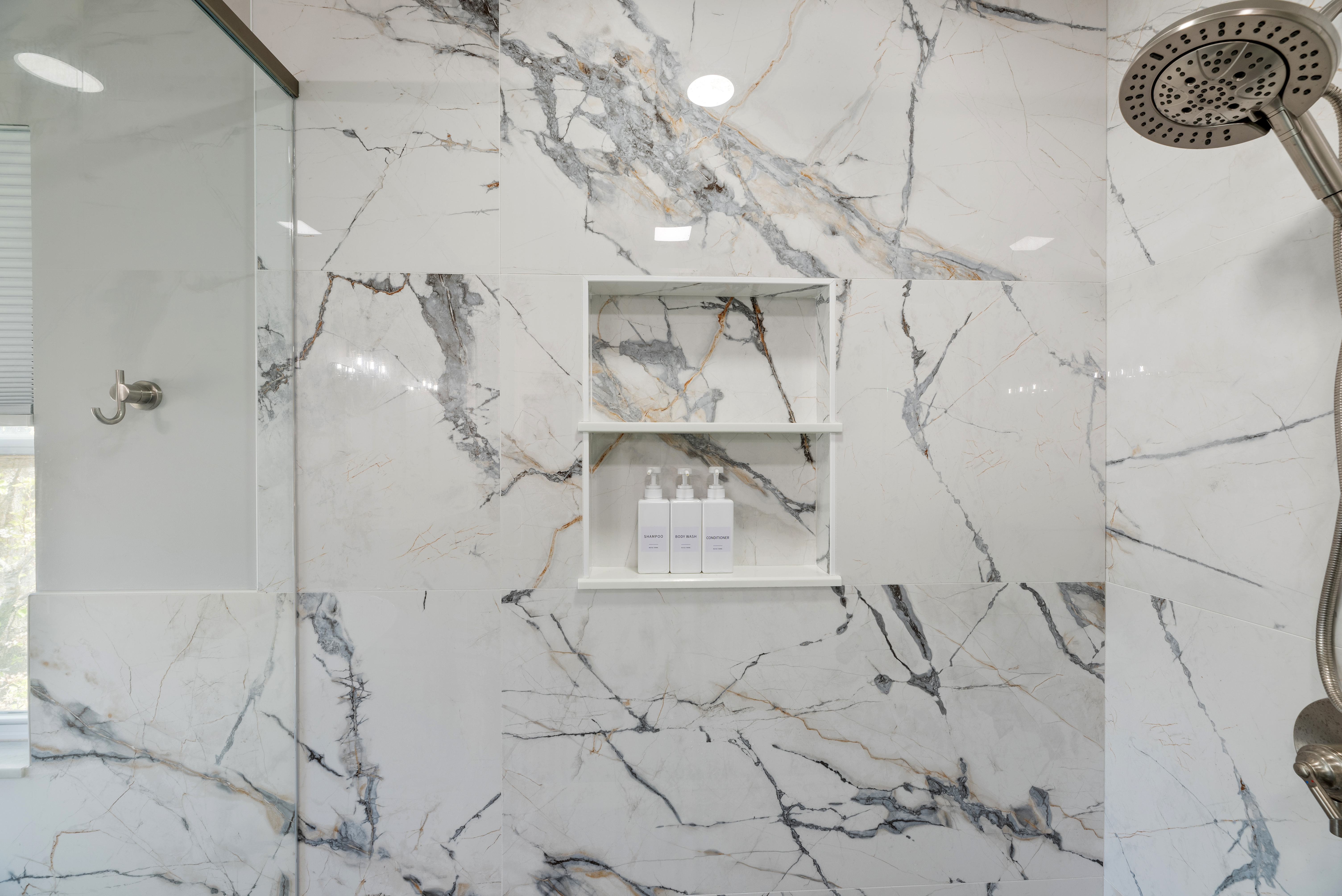 Fast Bath Makeover Image