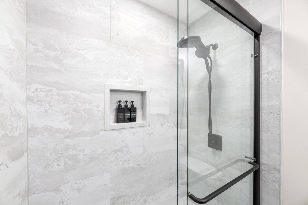 Fast Bath Makeover Image