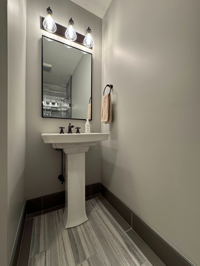 Fast Bath Makeover Image