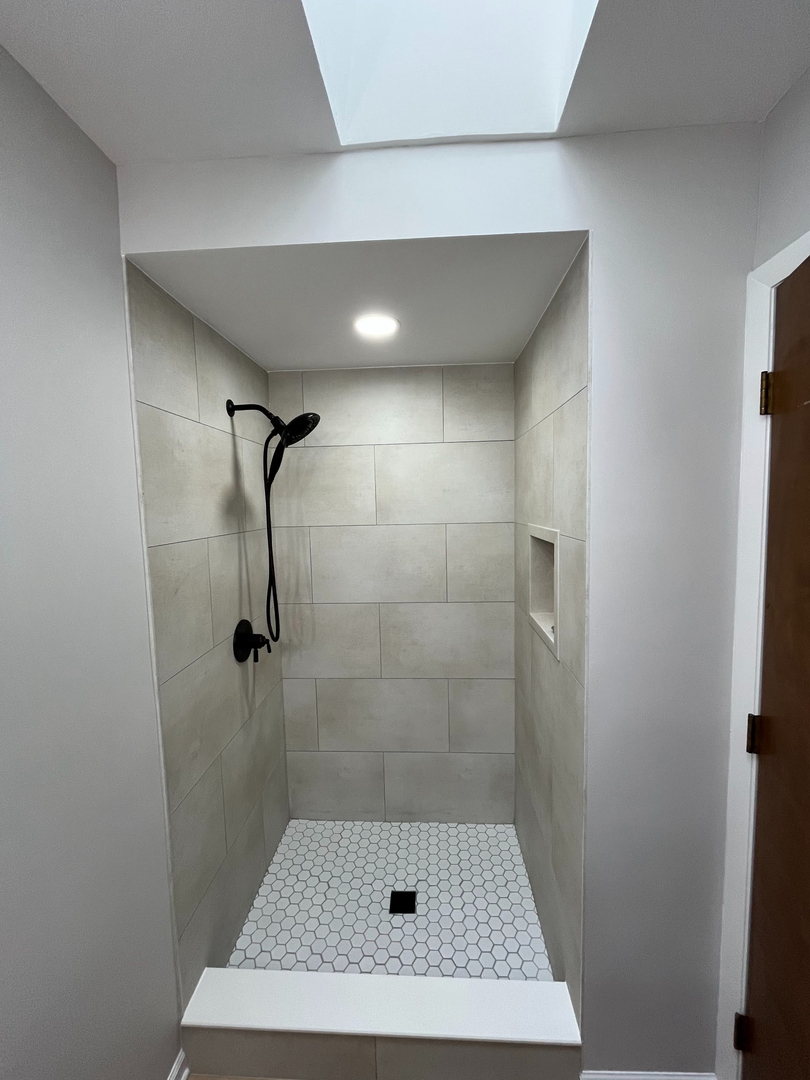 Fast Bath Makeover Image