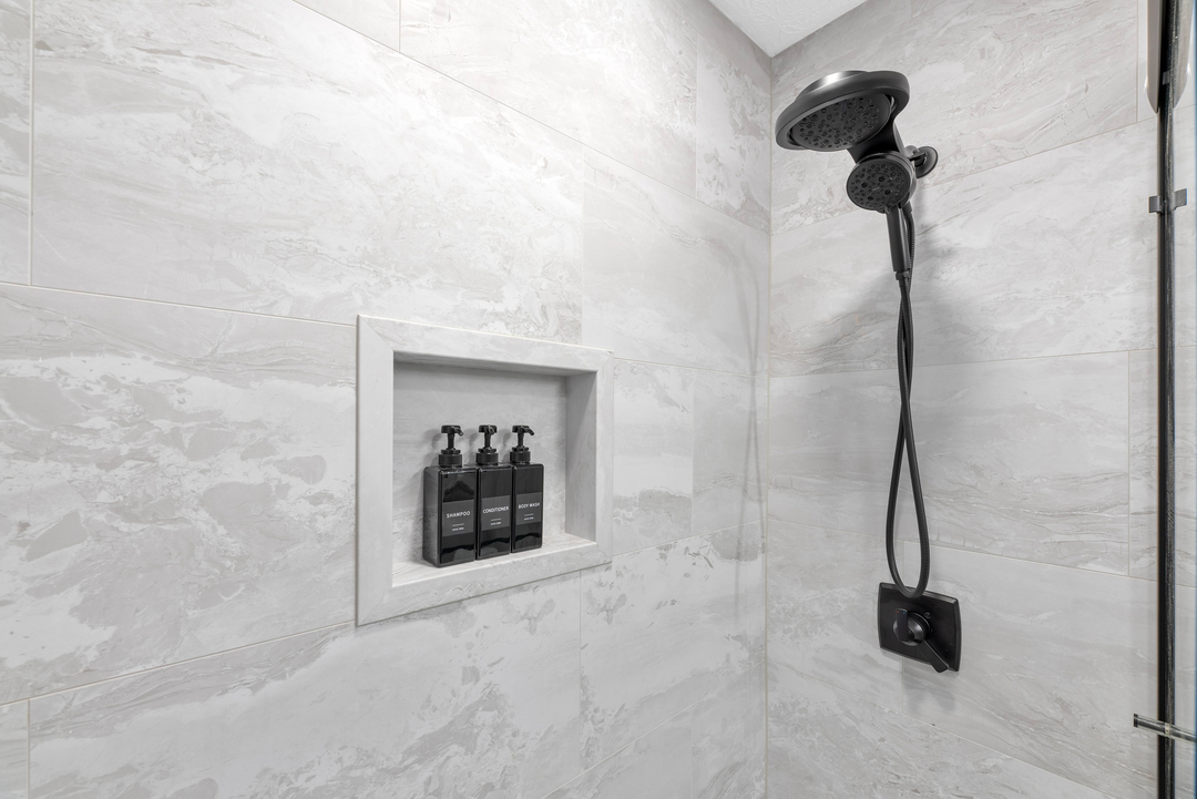 Fast Bath Makeover Image