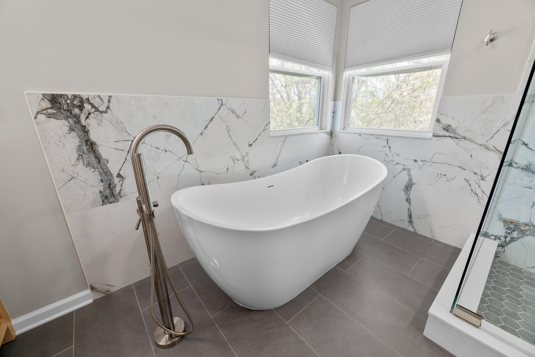 Fast Bath Makeover Image