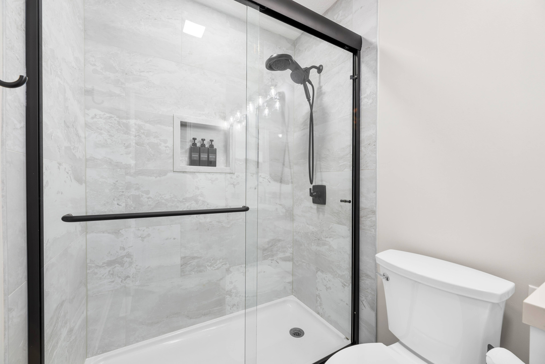 Fast Bath Makeover Image