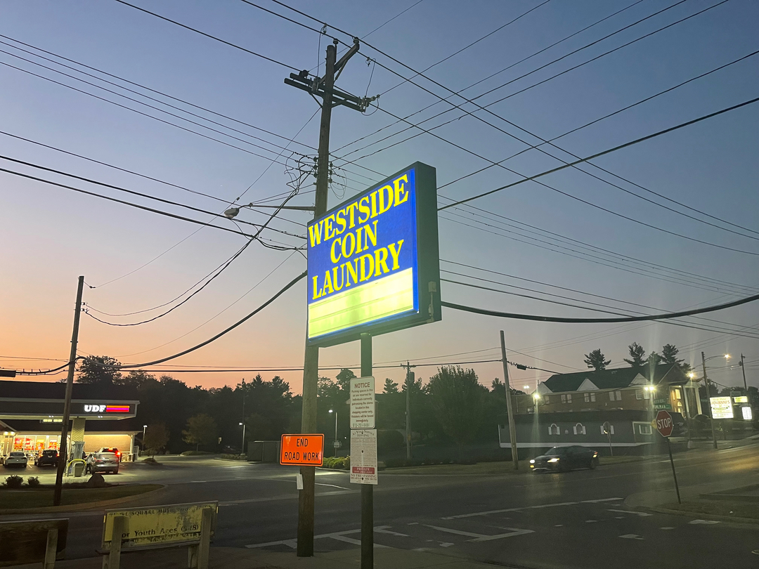 Speedy Wash Coin Laundry Westside Logo