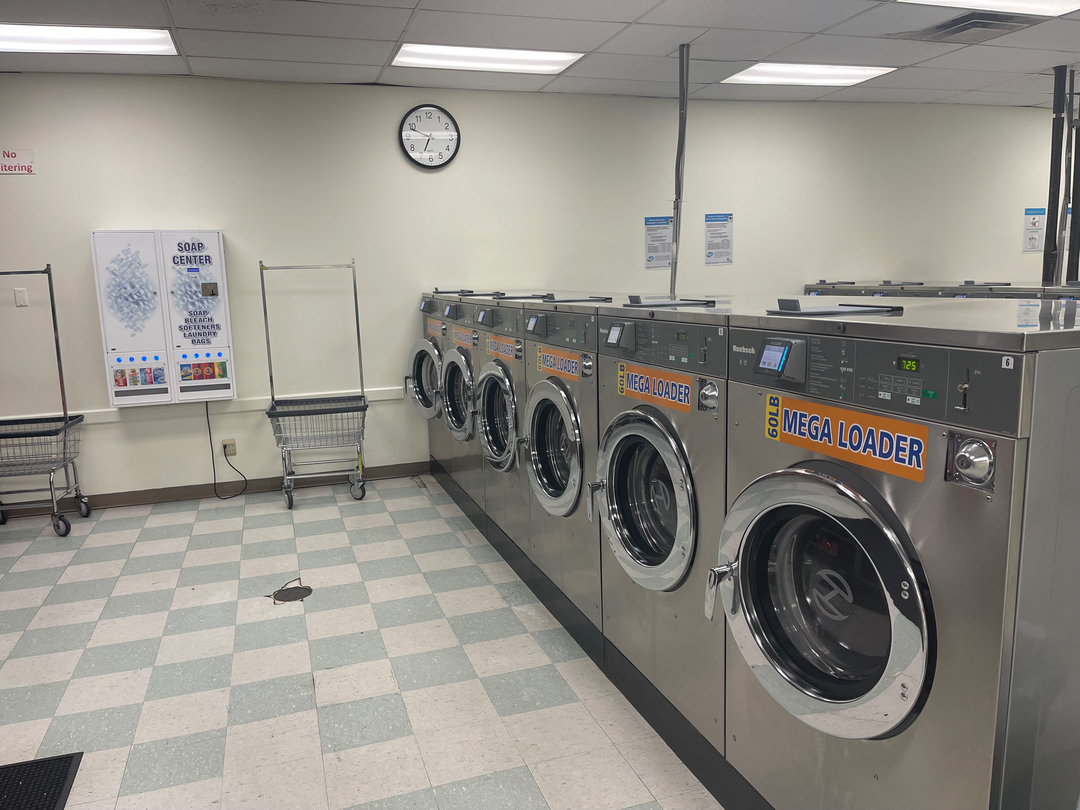 Speedy Wash Coin Laundry Westside Image