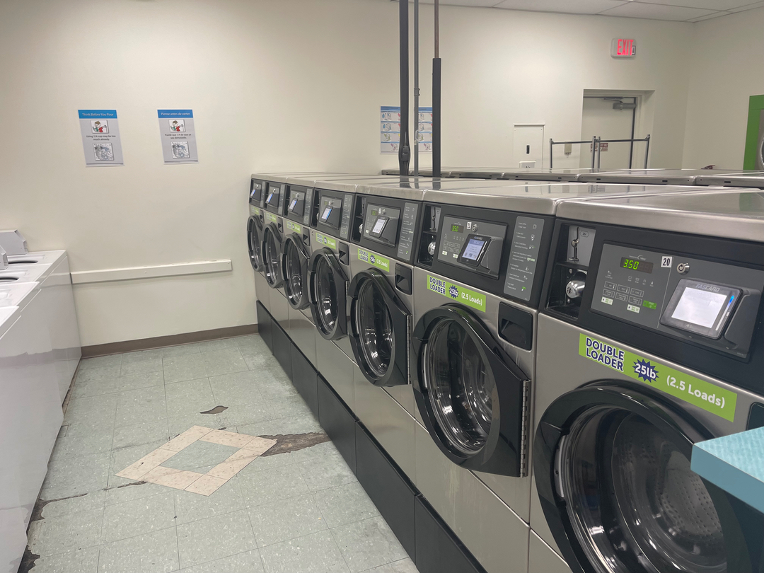 Speedy Wash Coin Laundry Westside Image