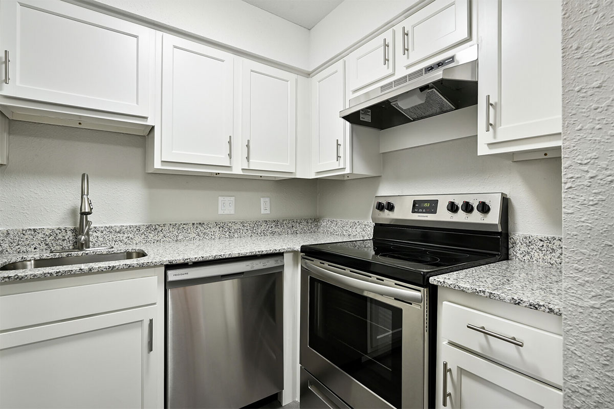 SouthRidge Apartments - Kansas City, KS