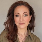 <span class="user-name "><span class="user-name__text">Maria Calzada</span></span>