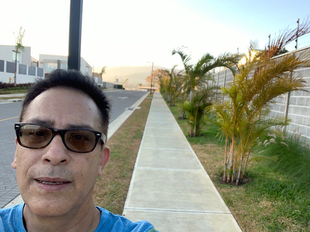 walking near me in Cementerio Municipal de Belén in winter