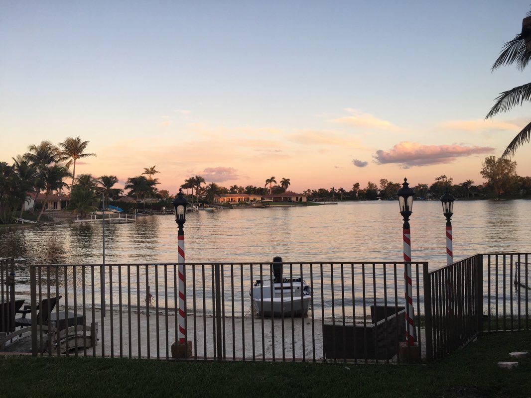 walking near me in Palm Springs North Park in winter
