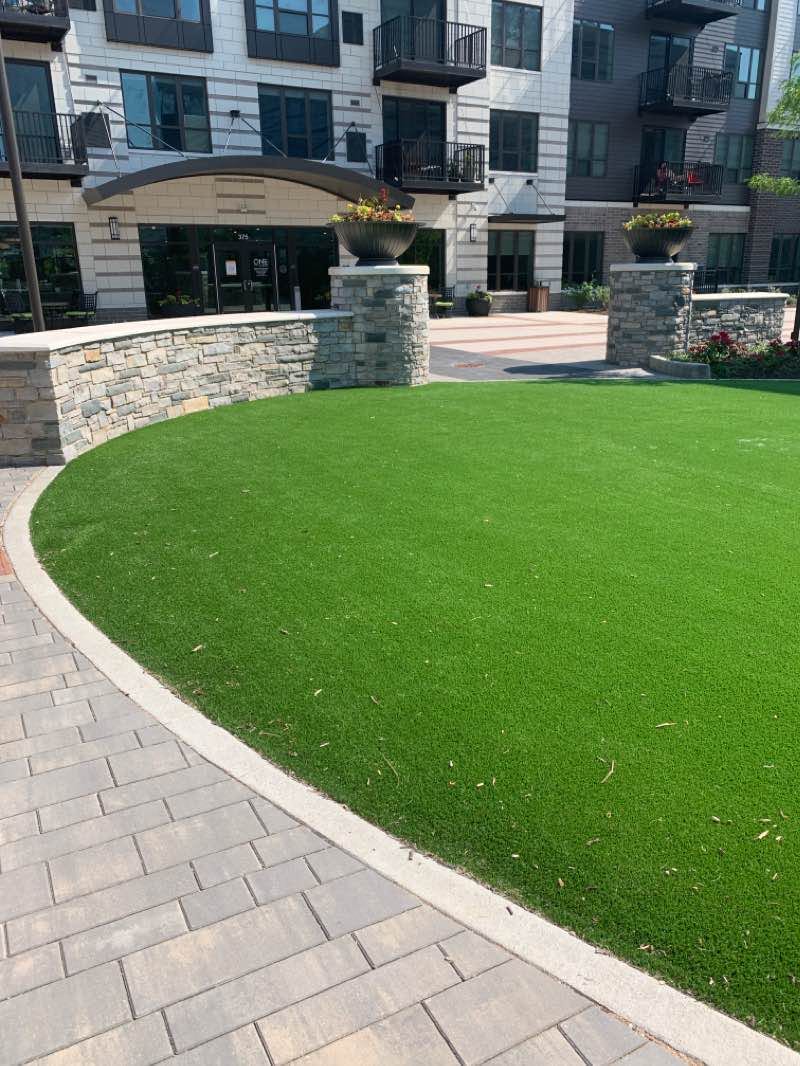 walking near me in Heritage Park in winter