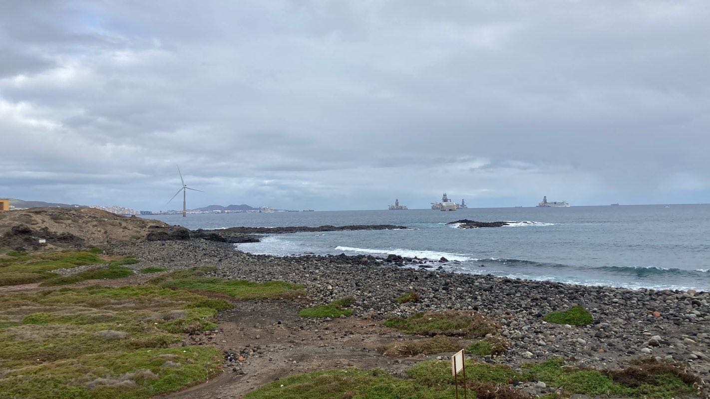 walking near me in Casa de la Condesa in winter