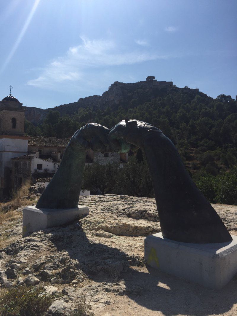 walking near me in Castell de Xàtiva in winter