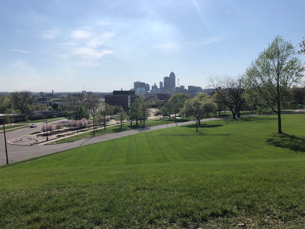 walking near me in Hansen Triangle Park in winter